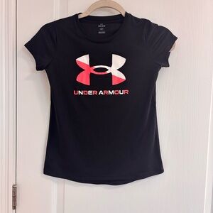 Under Armour Girls Black Tee with Pink Logo Size Medium Youth